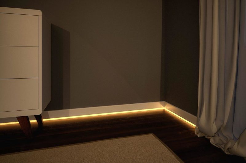 Installing a skirting board with lighting with their own hands